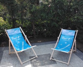 tumbonas publicitarias con logotipo