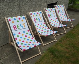 tumbonas publicitarias para tu empresa